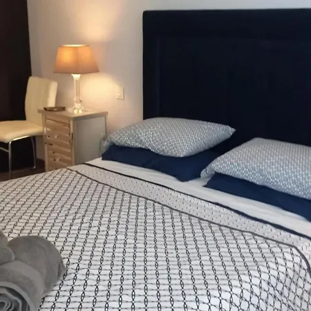 Apartment 3 Bedroom Frontline Beach, Centre Marbella