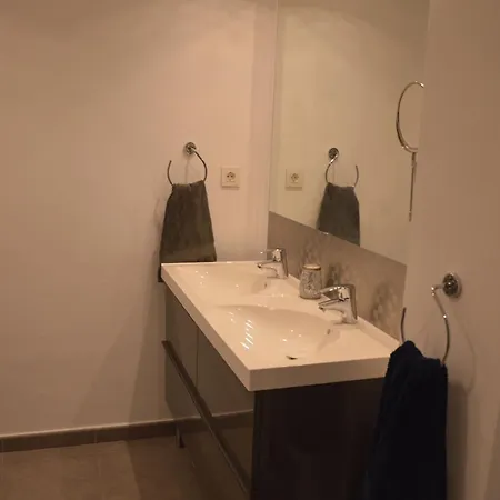 Apartment 3 Bedroom Frontline Beach, Centre Marbella