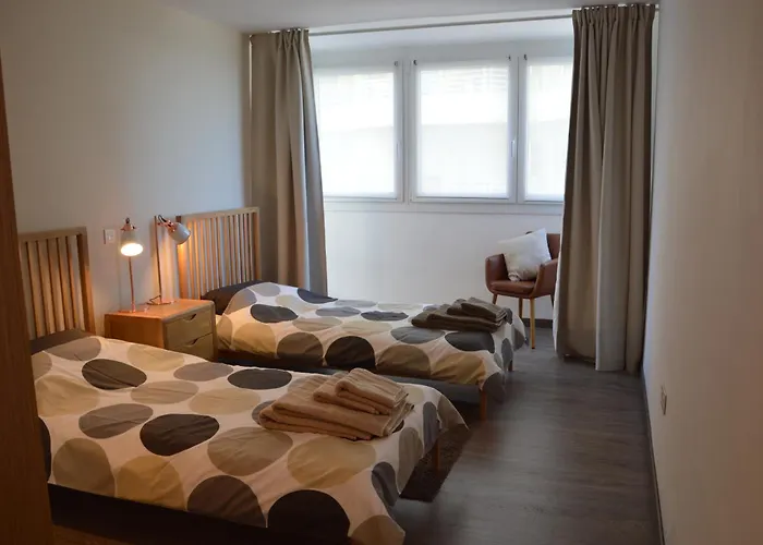 3 Bedroom Frontline Beach, Centre 马尔韦利亚