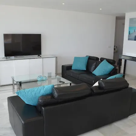 Apartman 3 Bedroom Frontline Beach, Centre Marbella