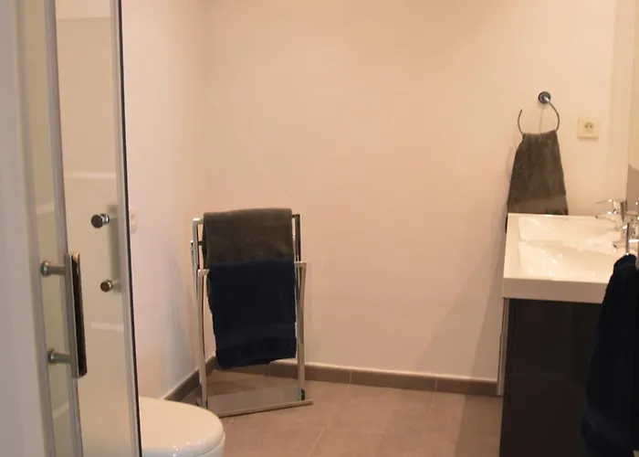 3 Bedroom Frontline Beach, Centre מארבלה