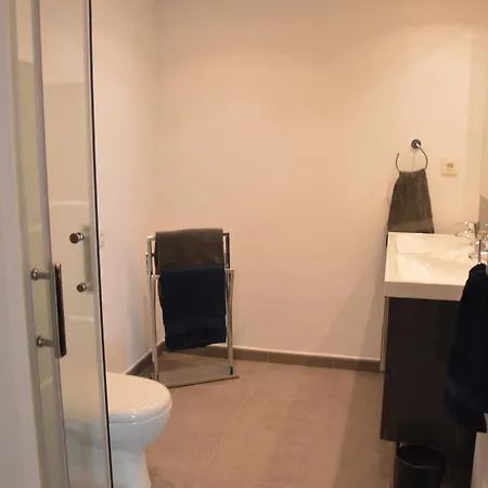 3 Bedroom Frontline Beach, Centre מארבלה