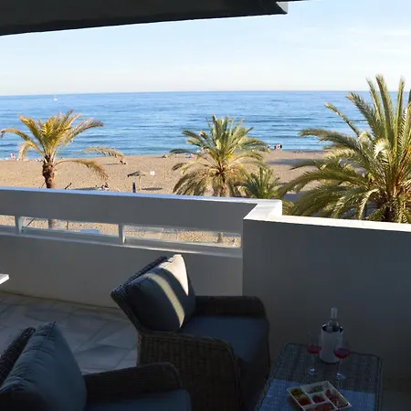 Apartment 3 Bedroom Frontline Beach, Centre Marbella