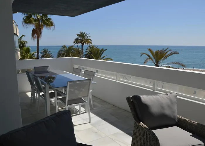 Apartament 3 Bedroom Frontline Beach, Centre Marbella