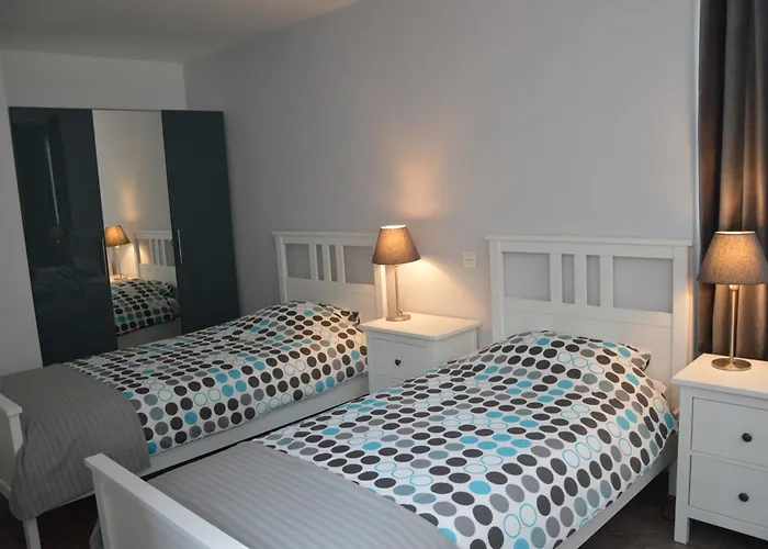 Apartament 3 Bedroom Frontline Beach, Centre